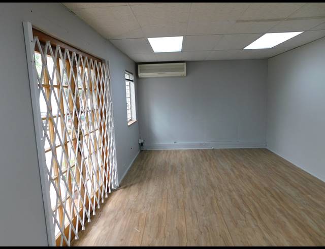90M² OFFICE TO LET IN FERNDALE